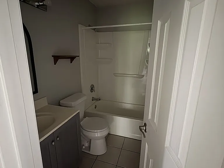7351 Glenwood Ave — Photo 5