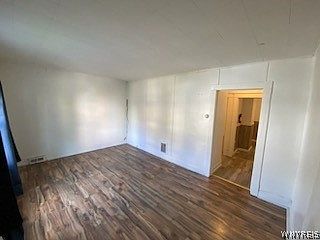 2nd image of 709 Townsend Pl