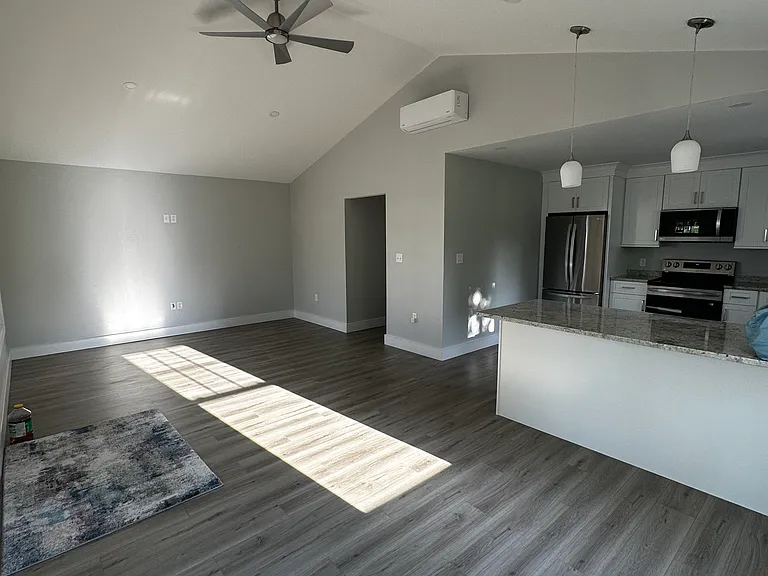 8A Brewer Rd — Photo 2