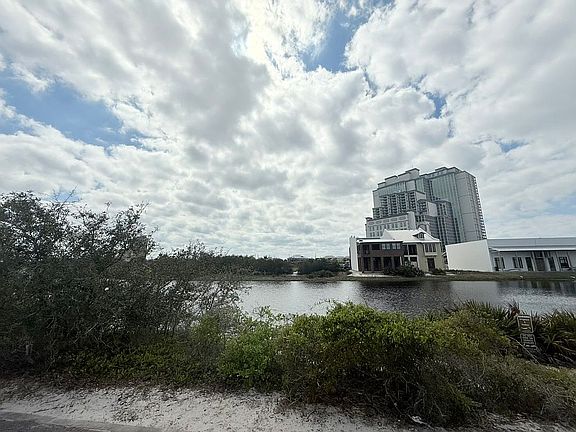 Unobstructed front view.