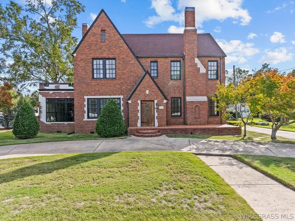 204 Daleville Ave, Enterprise, AL 36330