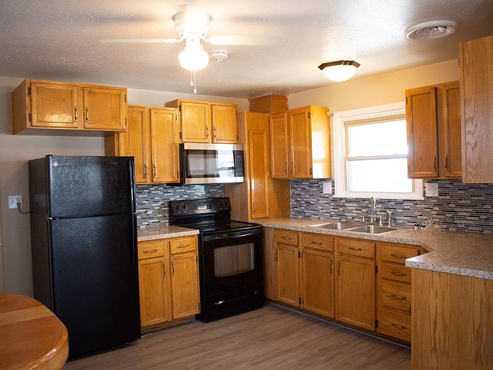 102 S Cemetery Rd, Lakin, KS 67860 Zillow