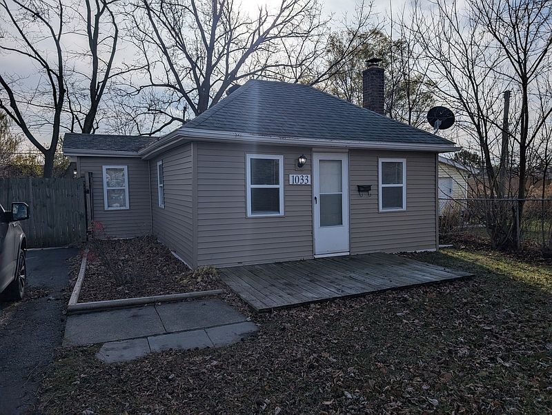 1st image of 1033 La Salle Ave
