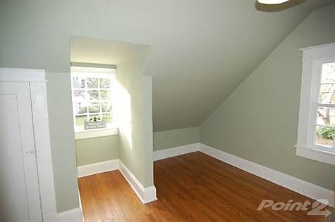 4th image of 201 Glenwood St