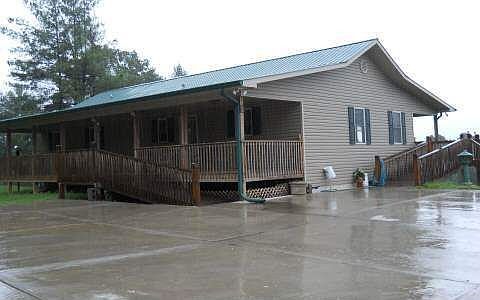 2nd image of 20 Oak Dr