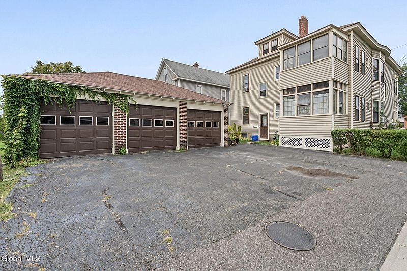 2nd image of 494 Delaware Avenue