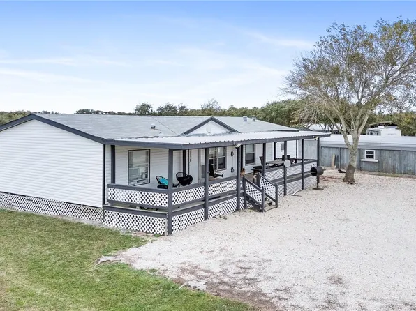 1651 W Harrison Ave, Port O Connor, TX 77982