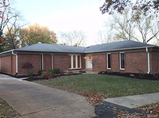 1283 Jade Wind Cir, Ballwin, MO