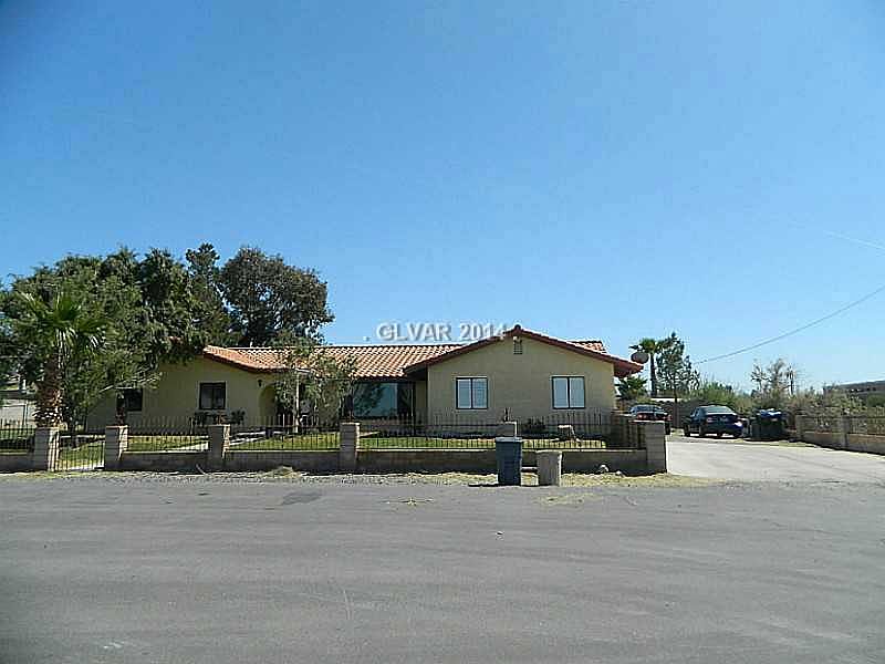 1st image of 3008 Delano Dr