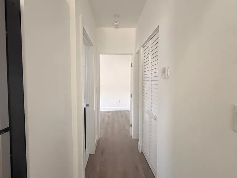 1754 SW 14th St #5 — Photo 15