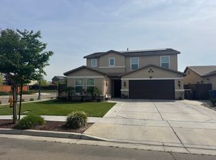 978 Grace Ave, Sanger, CA 93657