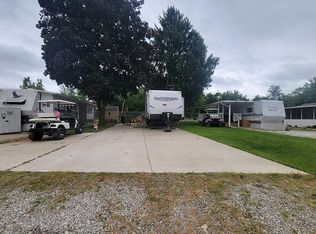 10001 E Goodall Rd #423, Durand, MI 48429