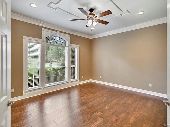 4th image of 5821 Caspiana Ln