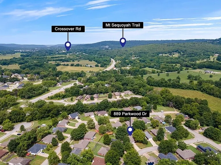 889 S Parkwood Dr — Photo 16