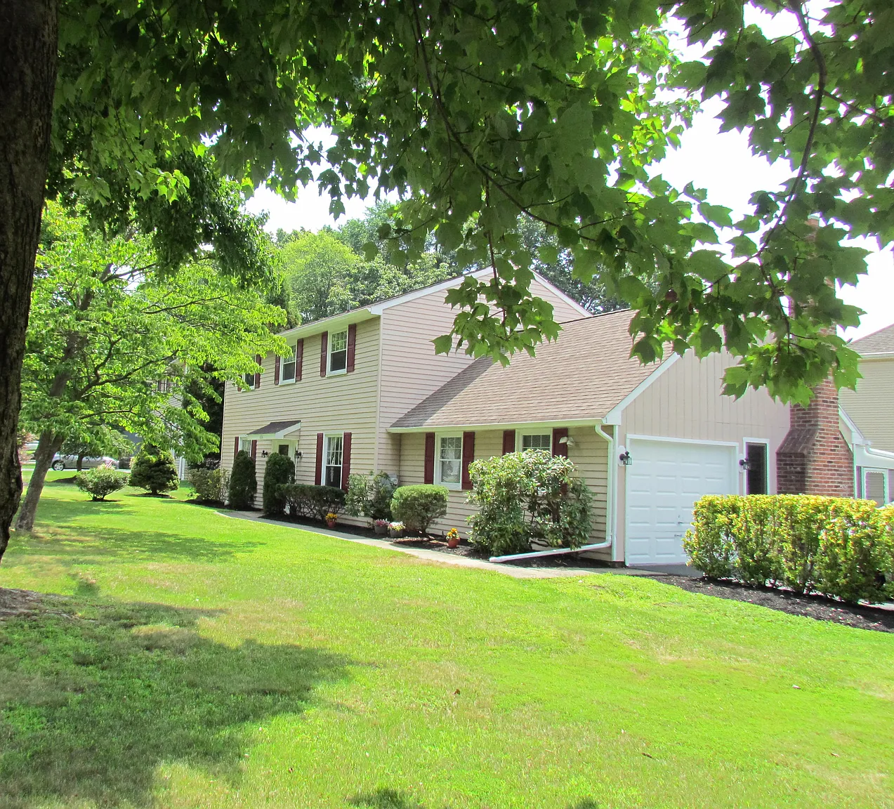 456 Yale Dr photo 1