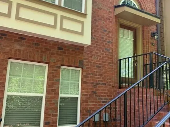 19 High Top Rd, Sandy Springs, GA 30328