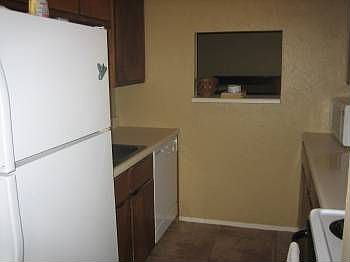 4th image of 1902 Dartmouth St APT J6