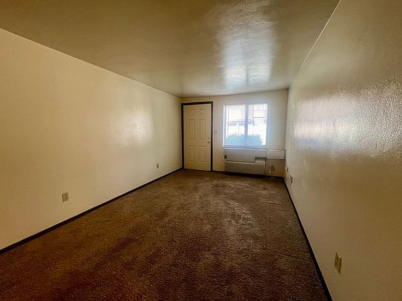 3rd image of 404 Kellywood Mnr #0