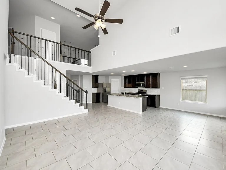 18319 Pin Oak Lake Dr — Photo 9