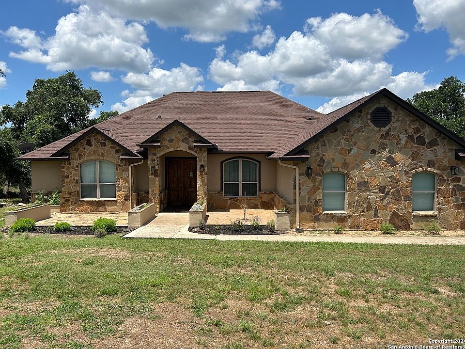 1st image of 1109 Shady Hollow