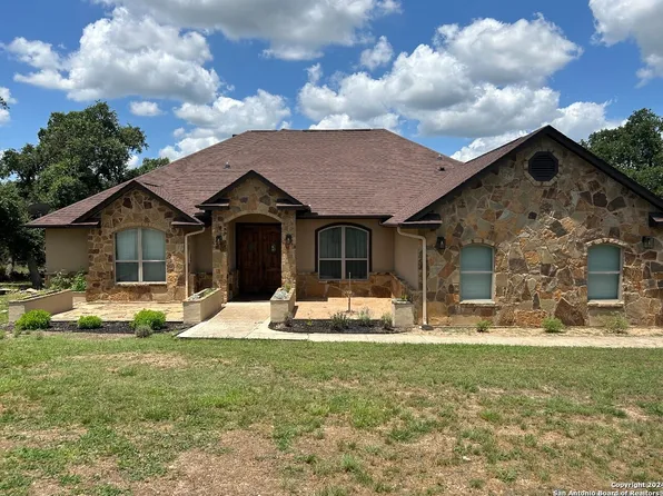 1109 Shady Hollow, New Braunfels, TX 78132