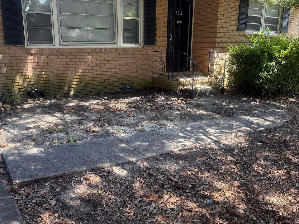 1st image of 1136 Delta Dr