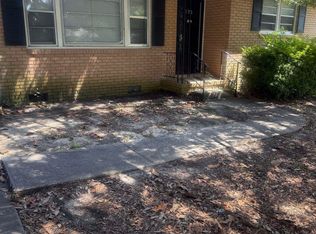 1136 Delta Dr, Columbia, SC 29209