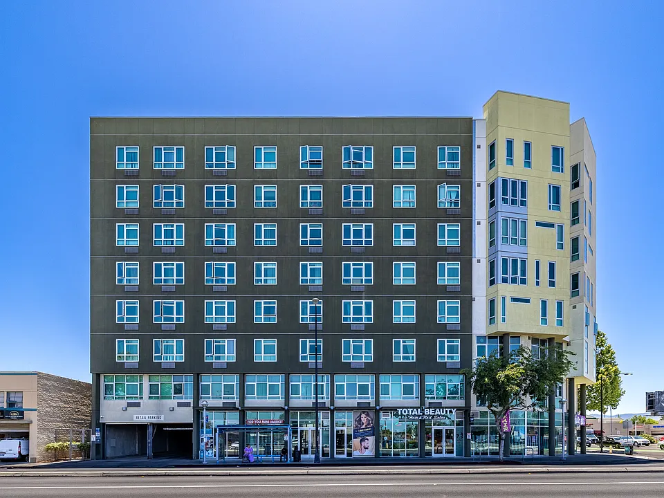 Convenient access to ground-floor retail and the vibrant energy of the surrounding neighborhood.