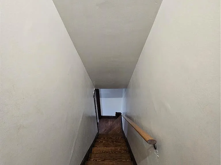138 S 14th St — Photo 17