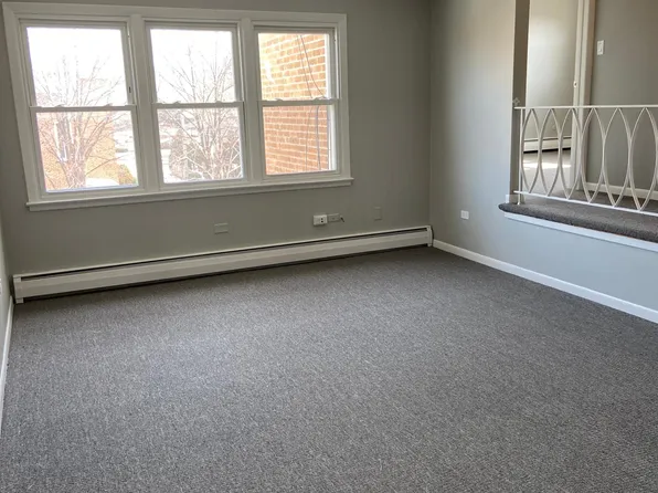 1106 Arnold Ct APT 2, Des Plaines, IL 60016