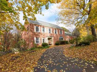 50 Red Oak Ln, Rensselaer, NY 12144