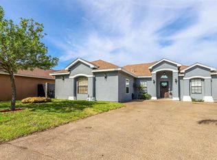 222 New Castle Dr, Laredo, TX 78045