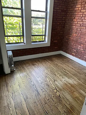 Rented by JB Management NY Inc | media 4