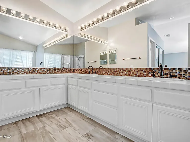 1955 Autumnbreeze Pl — Photo 12