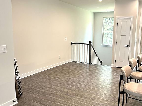 3rd image of 6 Questover Dr #1