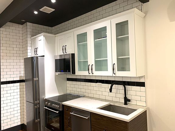 5th image of 702 Rogers Ave #3O