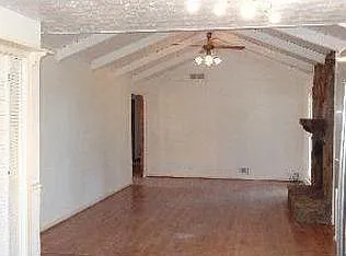 Building Photo - 1032 Williamsburg Ct
