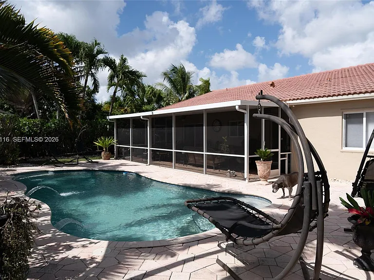 17992 SW 152nd Ct — Photo 27