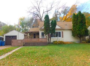 13 Edge Dr, Circle Pines, MN 55014