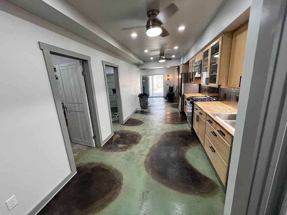 Spacious Kitchen