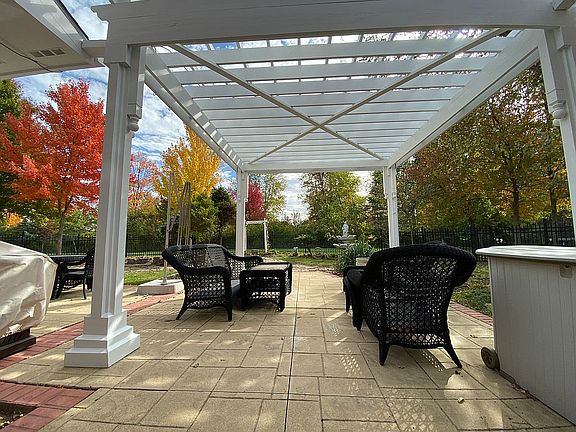 5th image of 7579 Tartan Fields Dr