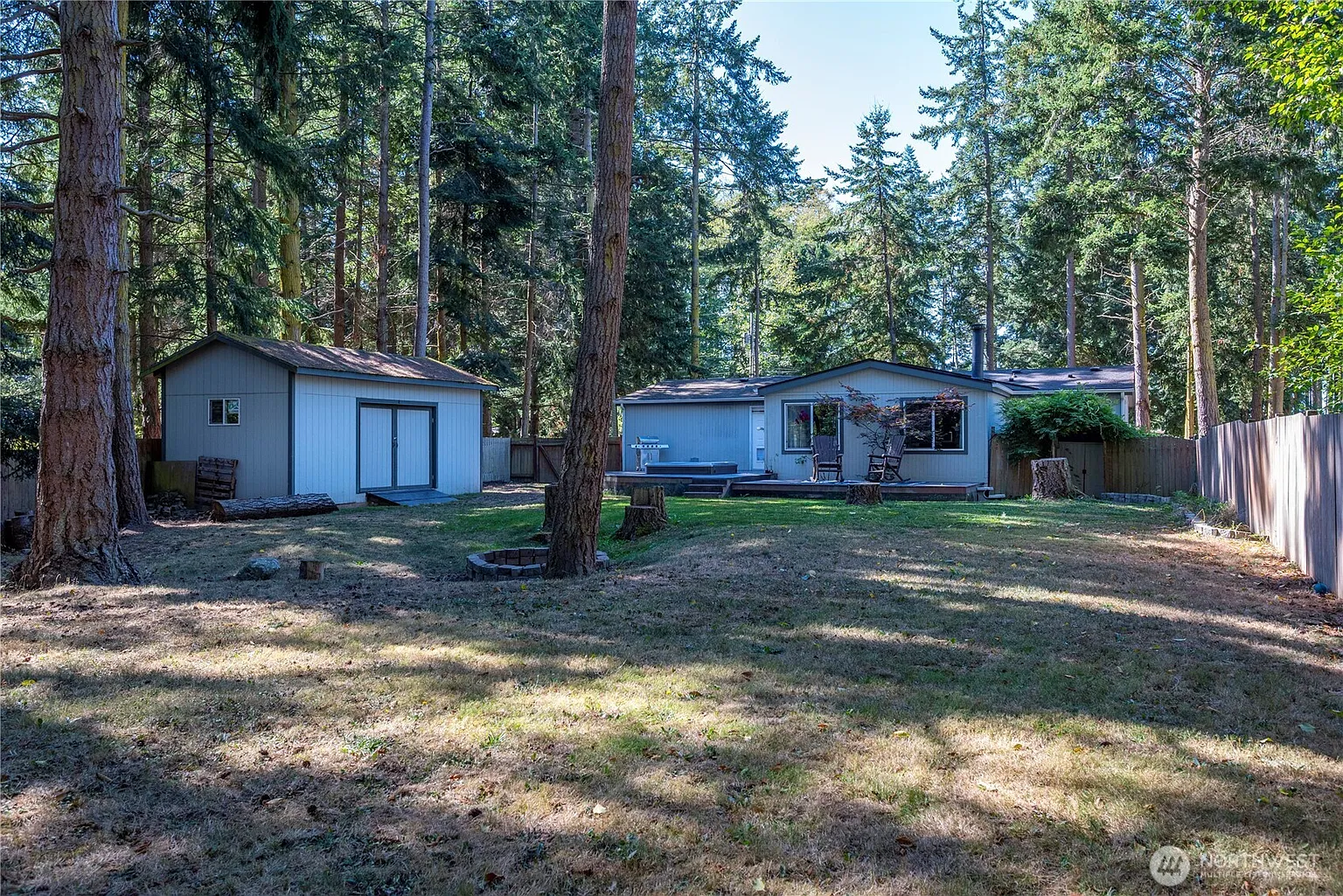 1054 Donald Avenue photo 1