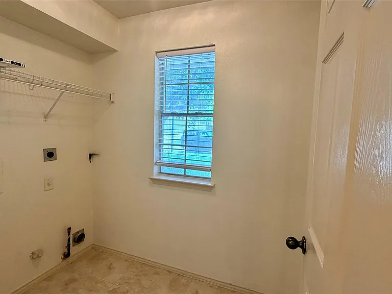 1005 Traci Michelle Dr — Photo 18