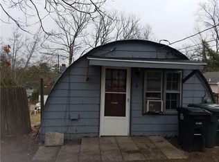 8 Sunset Ave, Coventry, RI 02816