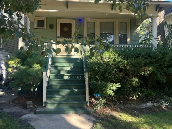 818 Circle Ave, Forest Park, IL 60130