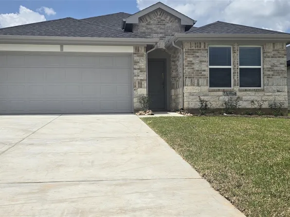 3046 Holland Lakes Dr, Fulshear, TX 77441