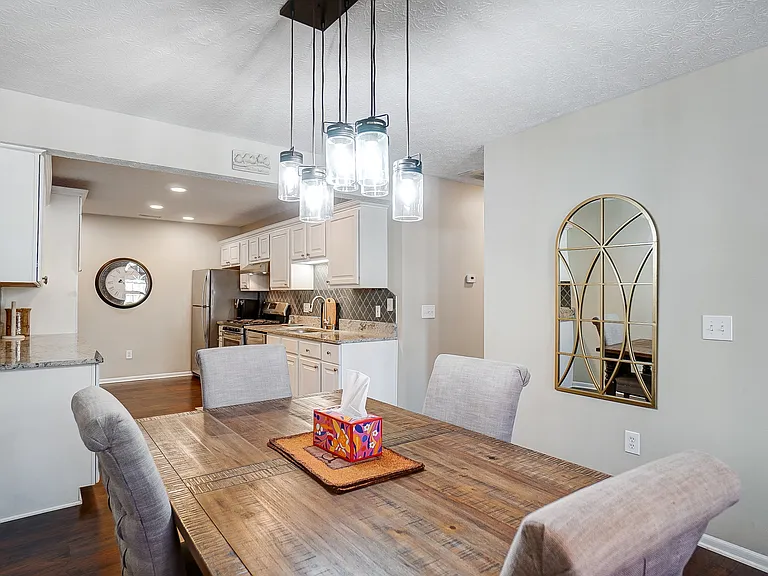 338 Bear Woods Dr — Photo 16