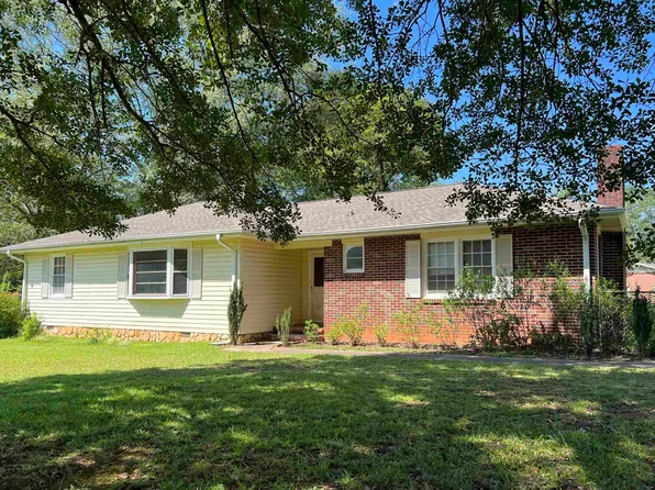 520 Lucerne Dr, Spartanburg, SC 29302