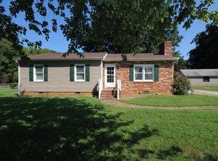 9219 Sahabi Rd, Kernersville, NC 27284