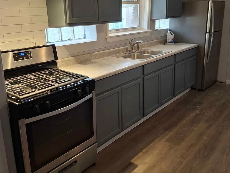 8159 S Hermitage Ave #2 — Photo 3